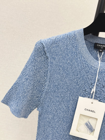 Chan NEW 3D floral knit short-sleeved top