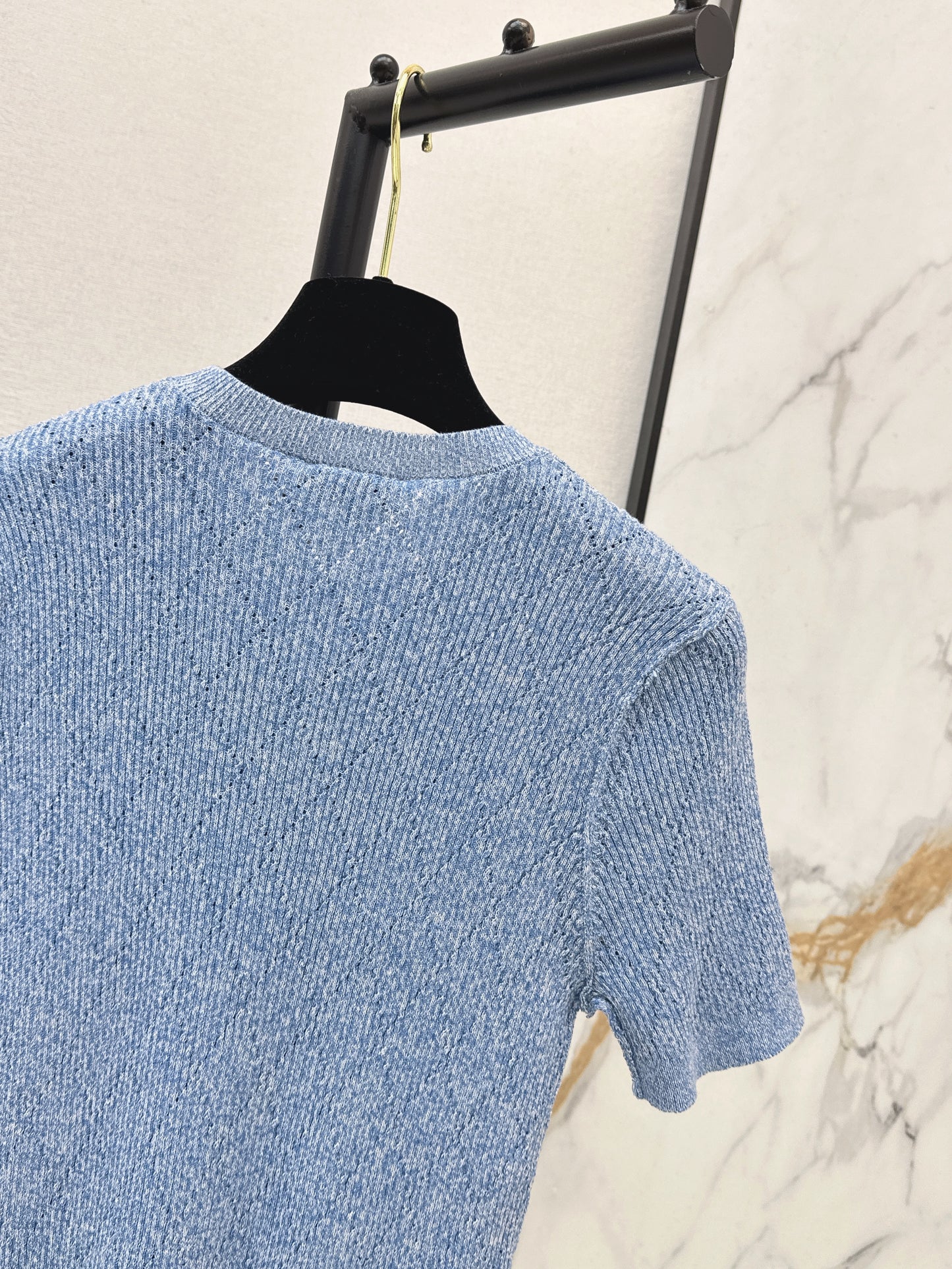 Chan NEW 3D floral knit short-sleeved top