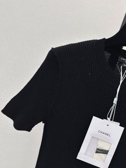 Chan NEW 3D floral knit short-sleeved top