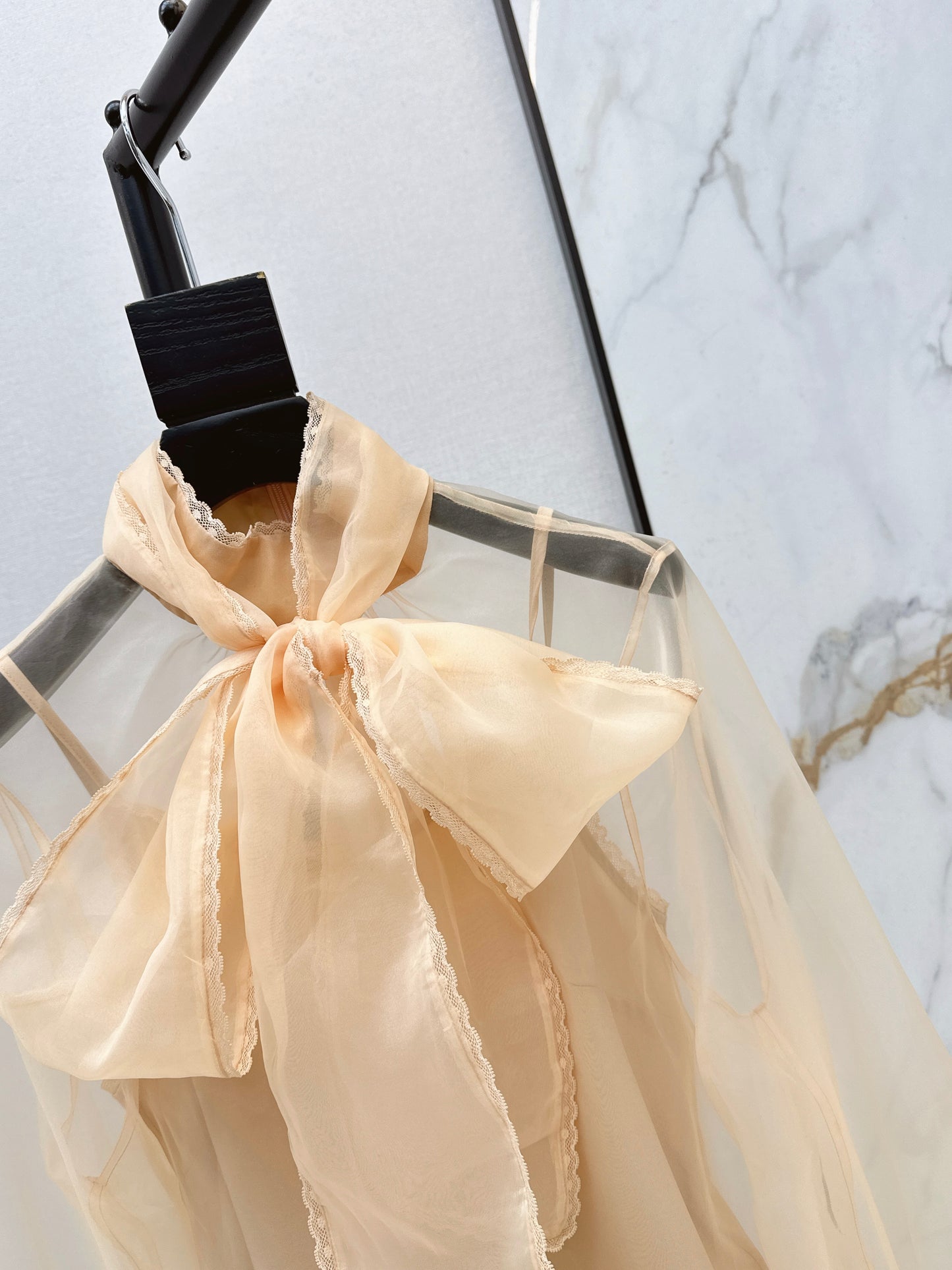 Zimm NEW Bow-tie strap shirt